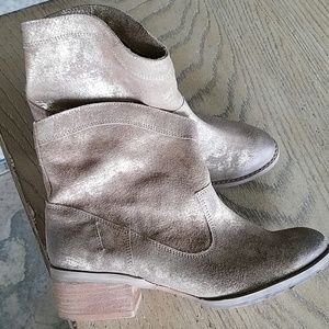 Naughty Monkey Distressed gold metallic booties